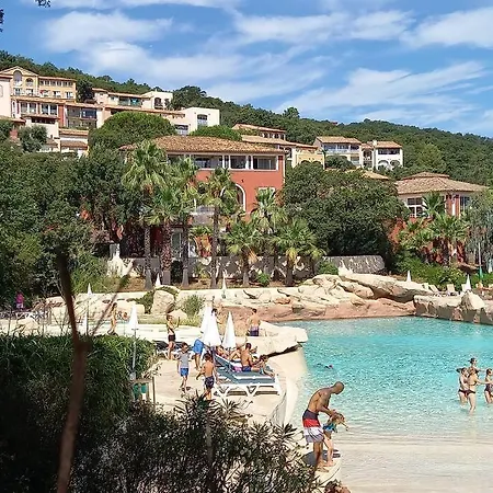 Apartmán T2 De 34m2 En De Standing A - Piscines - Jardinet - Plein Coeur Du Golfe De St Tropez- Pleine Nature *
