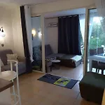 T2 De 34m2 En De Standing A - Piscines - Jardinet - Plein Coeur Du Golfe De St Tropez- Pleine Nature 公寓