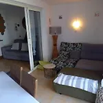 T2 De 34m2 En De Standing A - Piscines - Jardinet - Plein Coeur Du Golfe De St Tropez- Pleine Nature 公寓 *