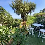 T2 De 34m2 En De Standing A - Piscines - Jardinet - Plein Coeur Du Golfe De St Tropez- Pleine Nature 格里莫