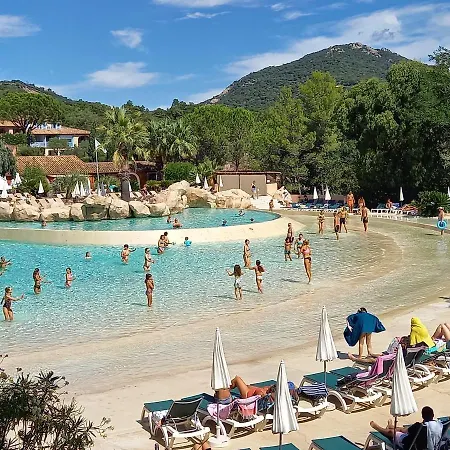 T2 De 34m2 En De Standing A - Piscines - Jardinet - Plein Coeur Du Golfe De St Tropez- Pleine Nature