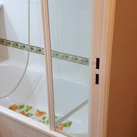 Апартаменты T2 De 34m2 En De Standing A - Piscines - Jardinet - Plein Coeur Du Golfe De St Tropez- Pleine Nature Гримо