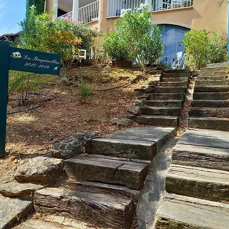 T2 De 34m2 En De Standing A - Piscines - Jardinet - Plein Coeur Du Golfe De St Tropez- Pleine Nature 公寓 *