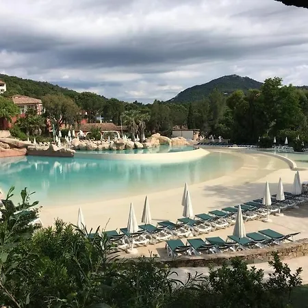 T2 De 34m2 En De Standing A - Piscines - Jardinet - Plein Coeur Du Golfe De St Tropez- Pleine Nature Апартаменты *