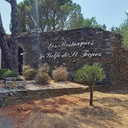 Résidence: Tranquil Oasis In Saint-tropez Gulf