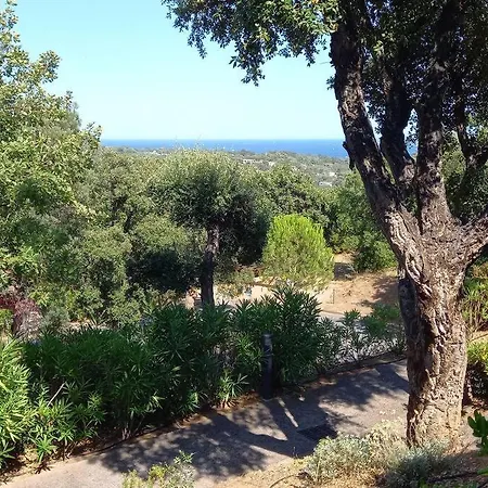 T2 De 34m2 En De Standing A - Piscines - Jardinet - Plein Coeur Du Golfe De St Tropez- Pleine Nature Апартаменты *